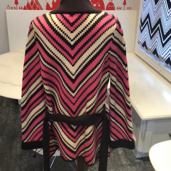 SOLD! Alice+ Olivia shawlcollar belted cardigan. L - Picture 5 of 8